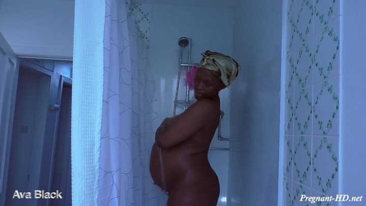 Showertime at 29 weeks pregnant – Ava Black