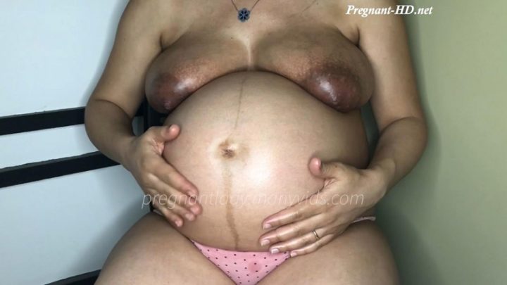 Pregnant Shakes Belly/Belly Movements – PregnantLady