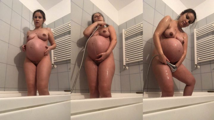 30 weeks twin preggo shower – Pregnant_Barb