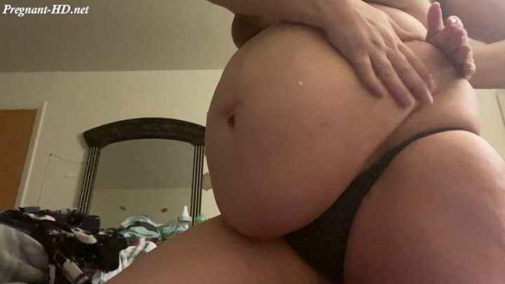 Lotioned Pregnant Belly Bump – Violet_aurax3