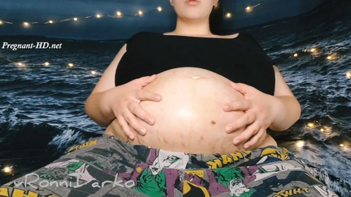 Seven Month Pregnant Belly Admiration – Ronni Dark