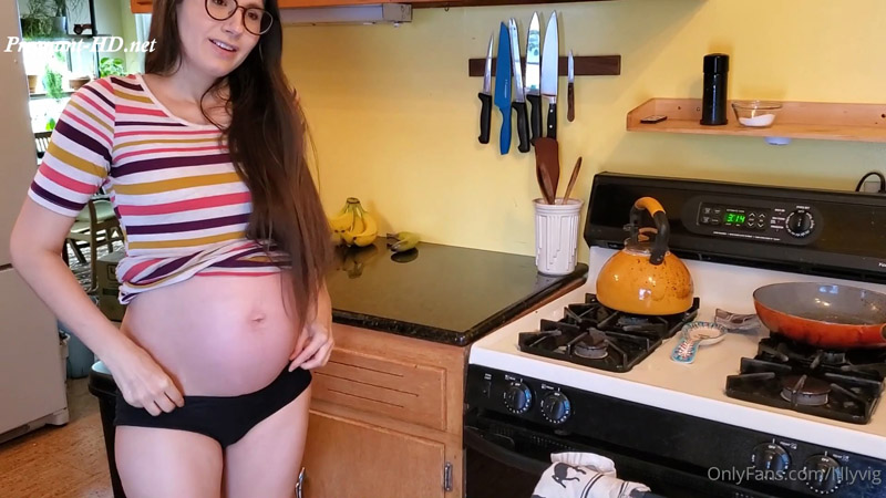 Fan Video 8 – My Pregnant Pussy Wants To Play With A Banana – Lilly Vig