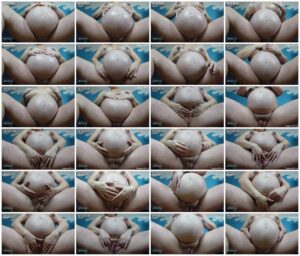 Lotioning My Massive Pregnant Bump – Jessica Duke_thumb