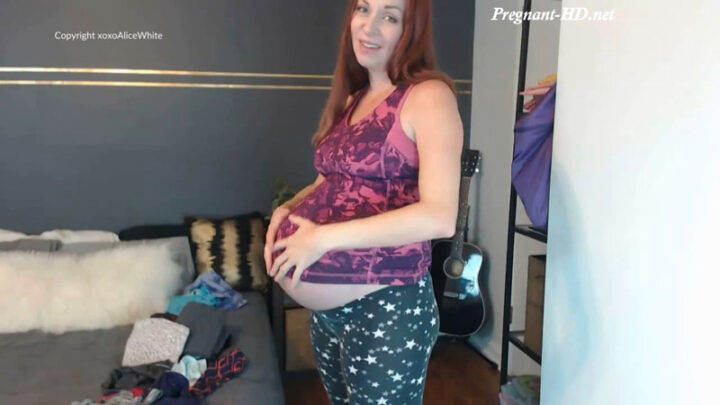 Pregnant Alice Tries On Yoga Clothes – Alice White